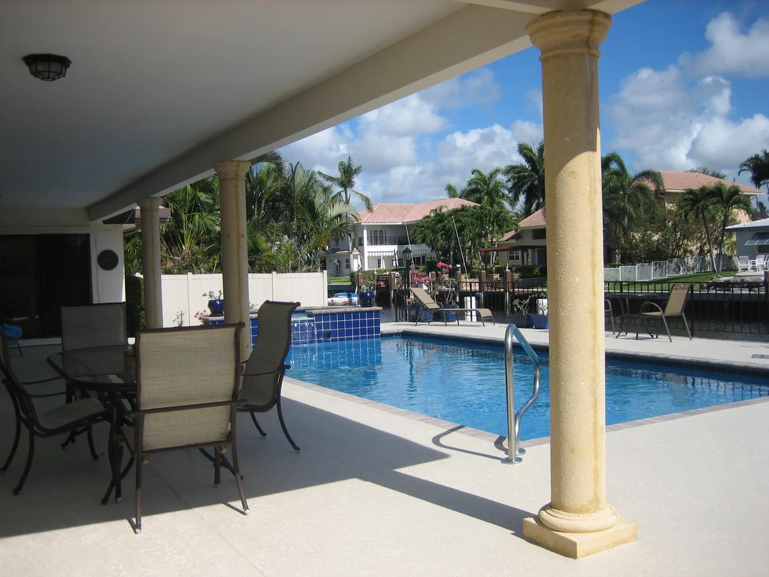 Photo of 963 Allamanda Drive