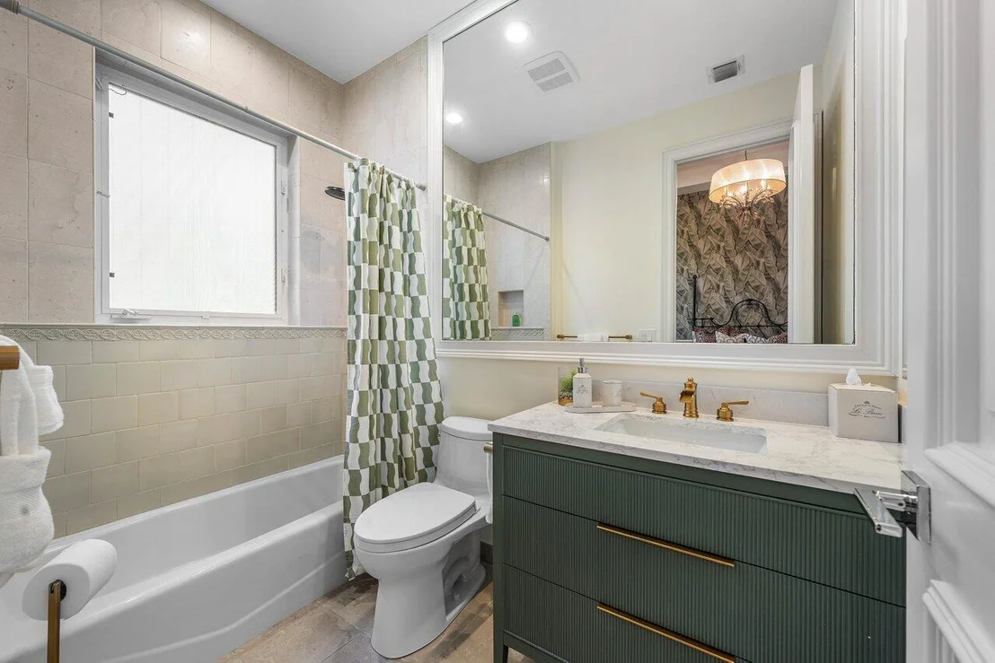 Photo of 686 Hermitage Circle