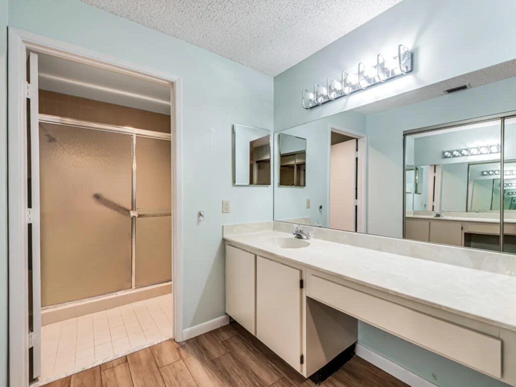 Photo of 6235 Kings Gate Circle