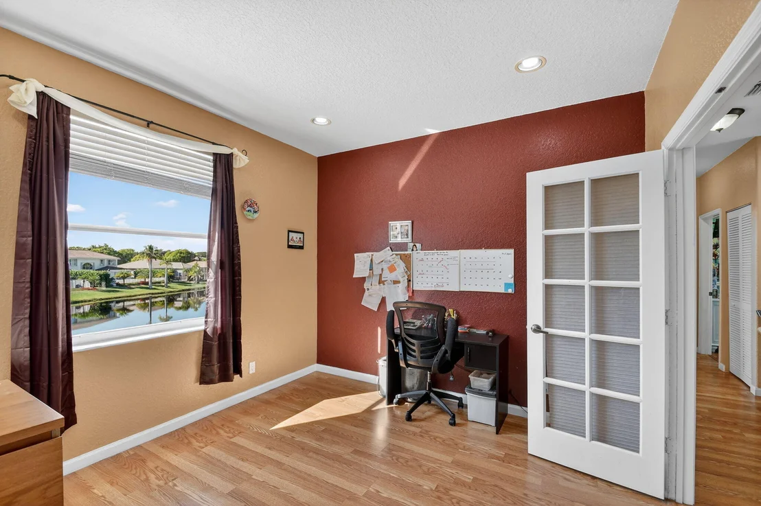 Photo of 5947 Bay Hill Circle