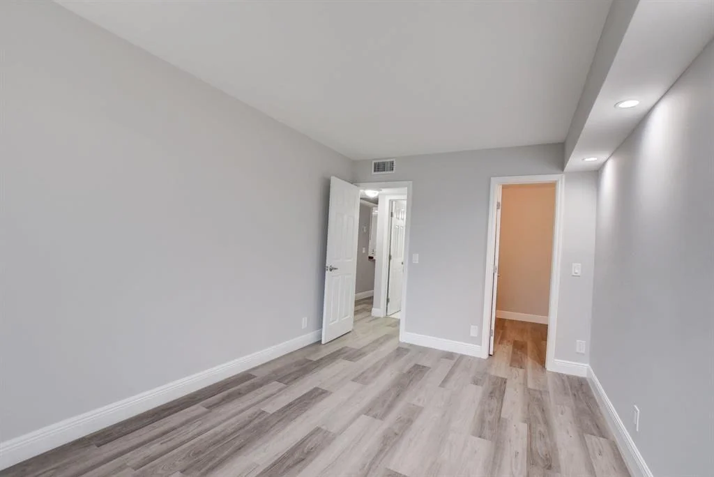 Photo of 1066 Exeter D