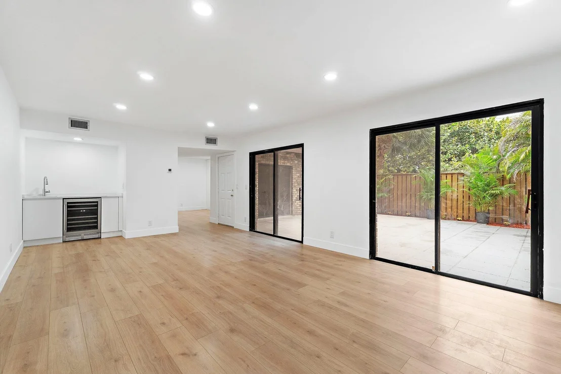 Photo of Unit 7C at 1420 Ocean Way