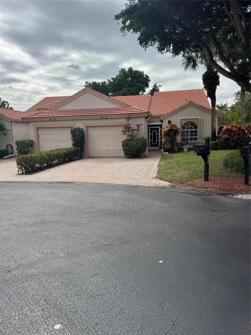 Photo of 7940 Sandy Pointe Drive
