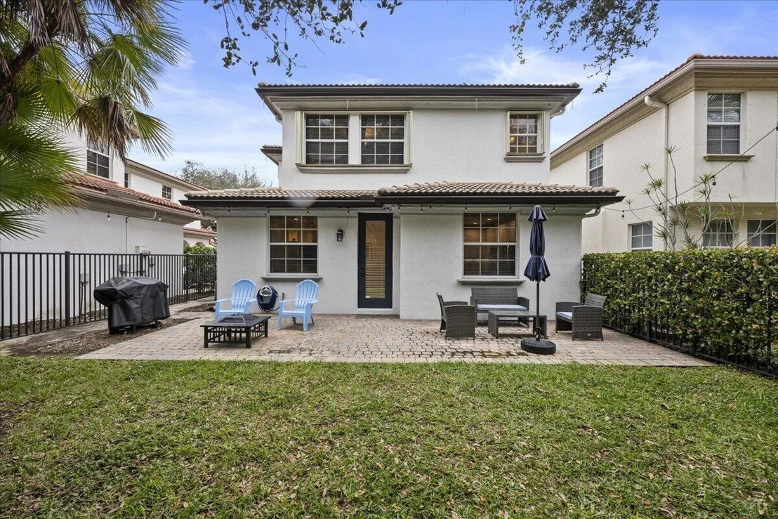 Photo of 627 Castle Drive