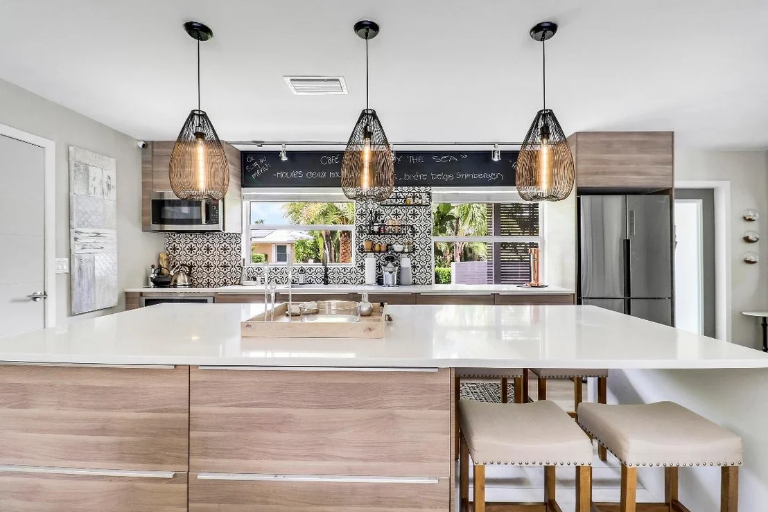 Photo of 1221 Morse Boulevard