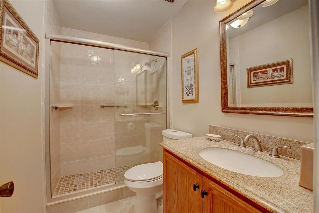 Photo of 15868 Laurel Oak Circle