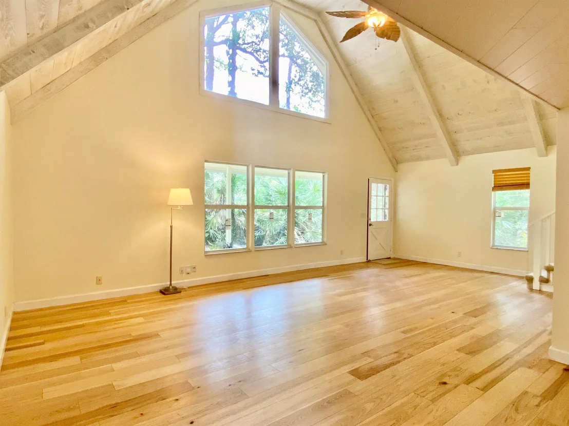 Photo of 16844 127 Drive N