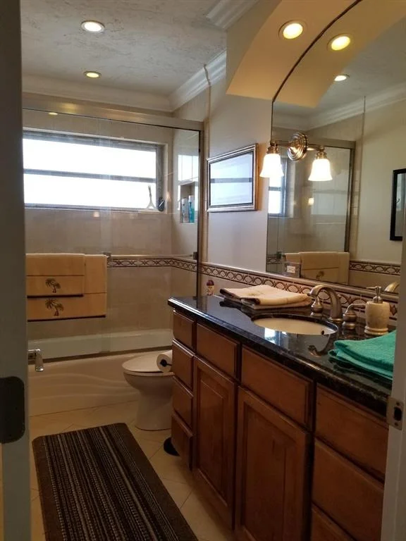 Photo of 1505 Hillcrest Drive