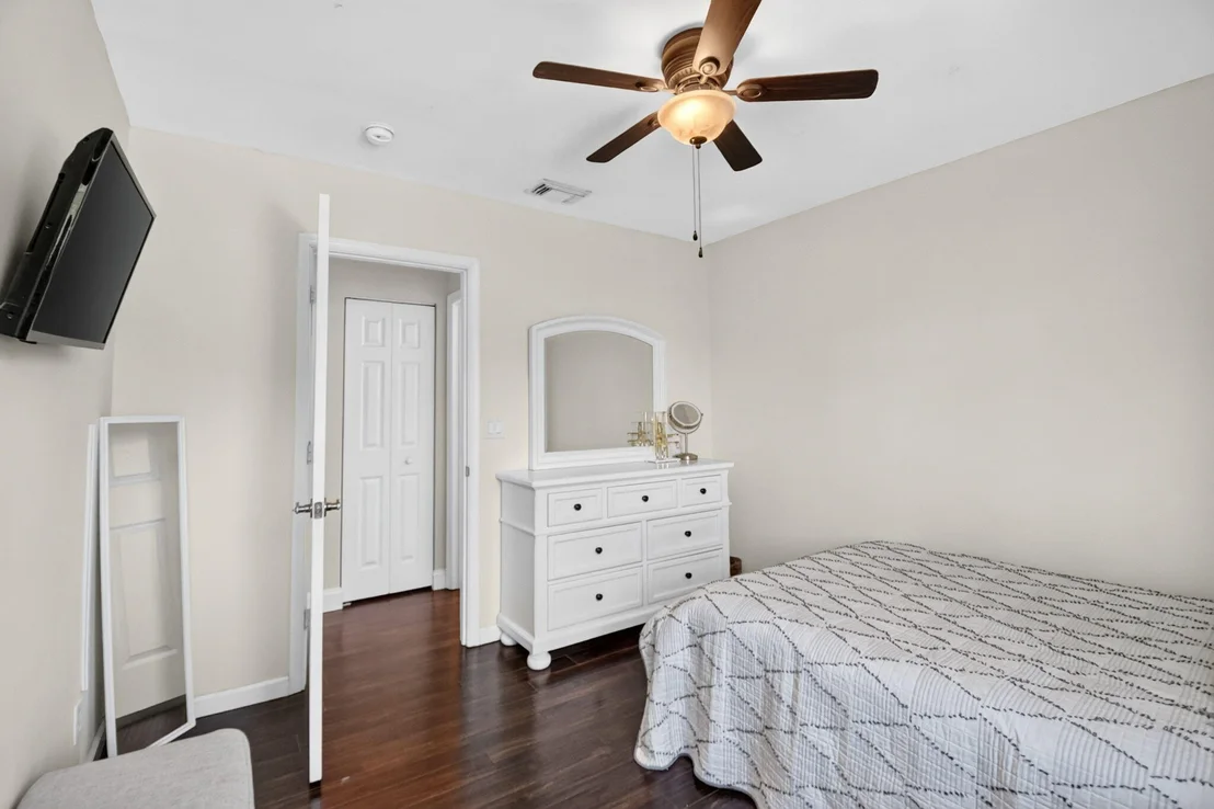 Photo of 6233 WILLOUGHBY Circle