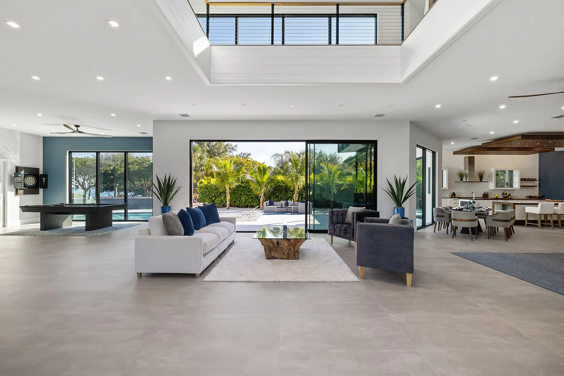 Photo of 706 Lakeside Circle
