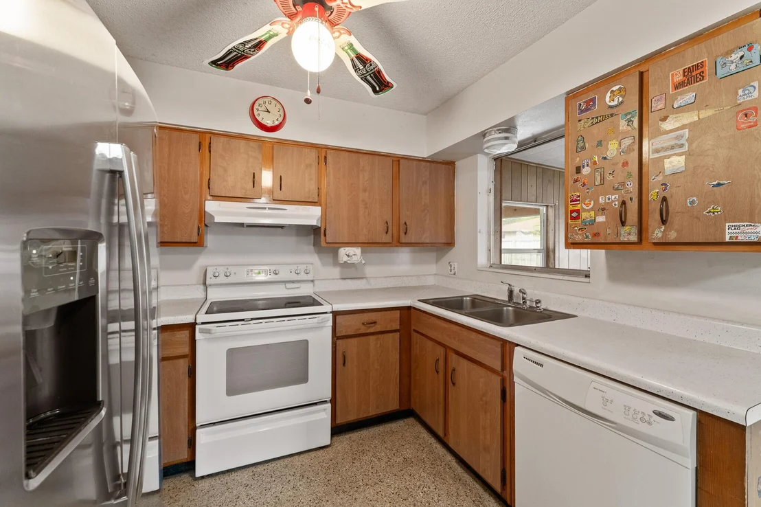 Photo of 1121 NW 15th Terrace