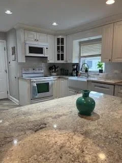 Photo of Unit A at 6089 Via Silvanus