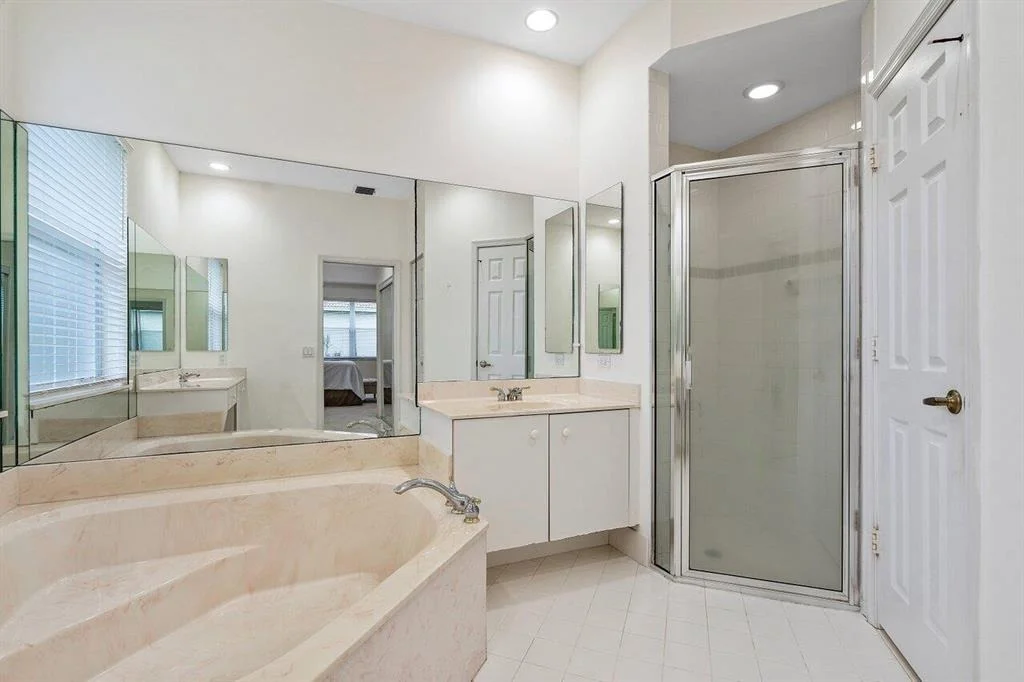Photo of 12824 Hyland Circle