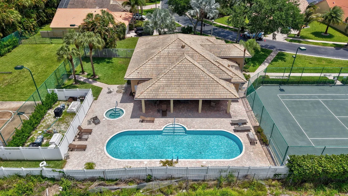 Photo of 5501 Grande Palm Circle