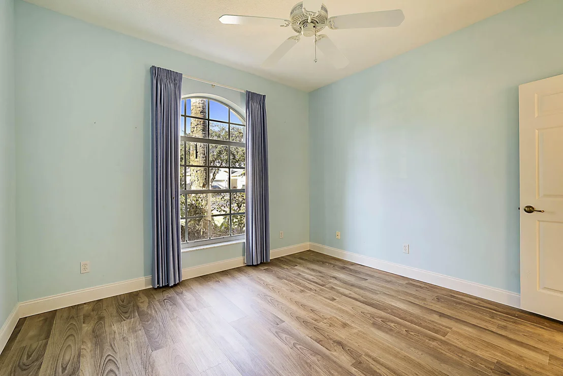 Photo of 7019 SE Twin Oaks Circle SE