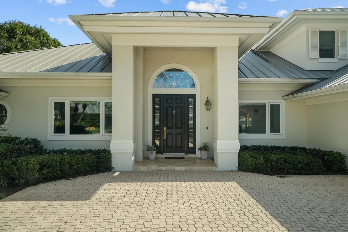Photo of 6645 SE Barrington Drive
