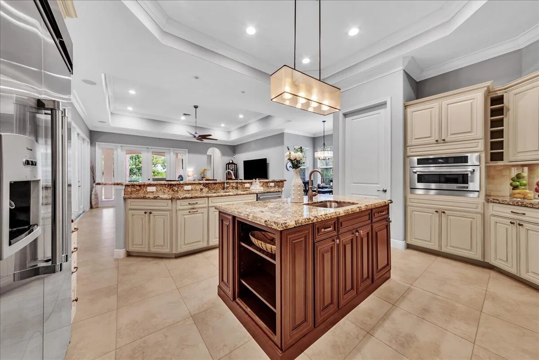 Photo of 378 Squire Drive