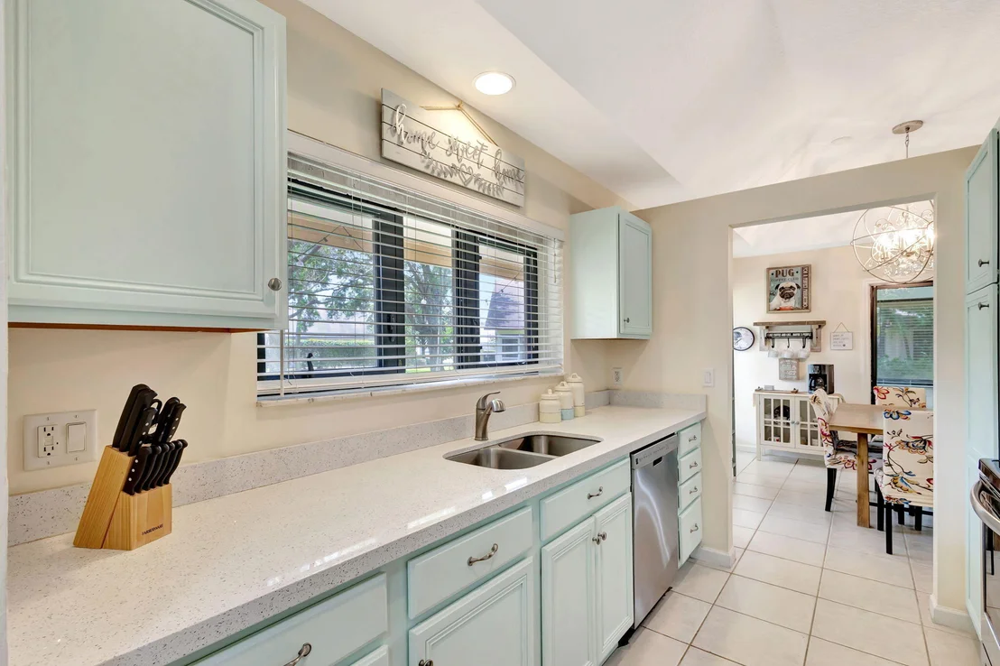 Photo of Unit D at 101 Half Moon Circle