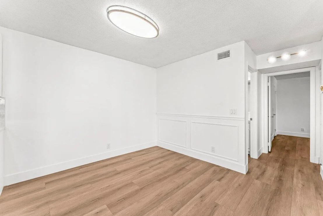 Photo of Unit 209 at 522 Trace Circle