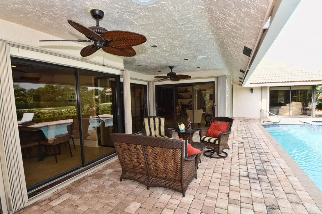 Photo of 3943 Live Oak Boulevard