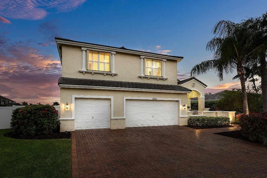 Photo of 6092 Indian Forest Circle