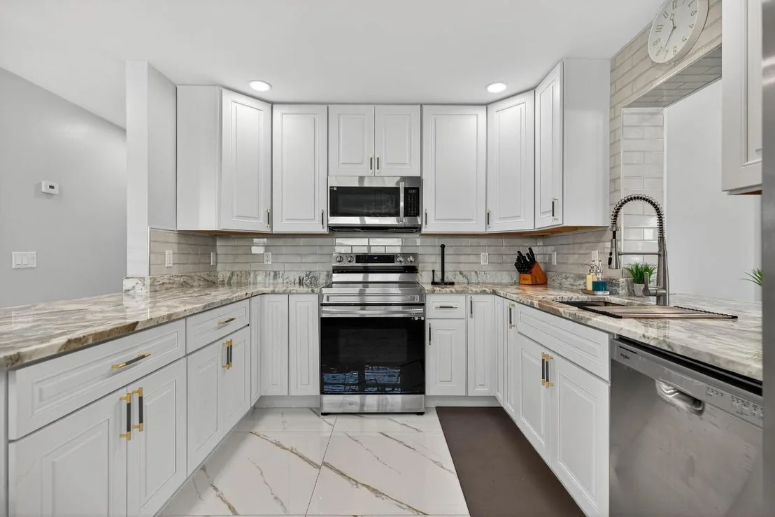Photo of 511 Iris Avenue
