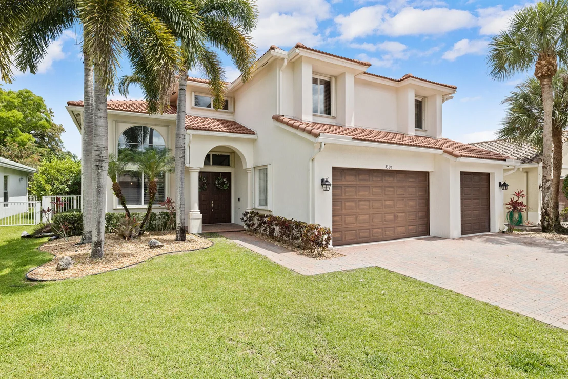 Photo of 4390 Mariners Cove Drive