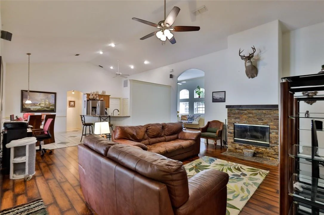 Photo of 238 Adelaide Street