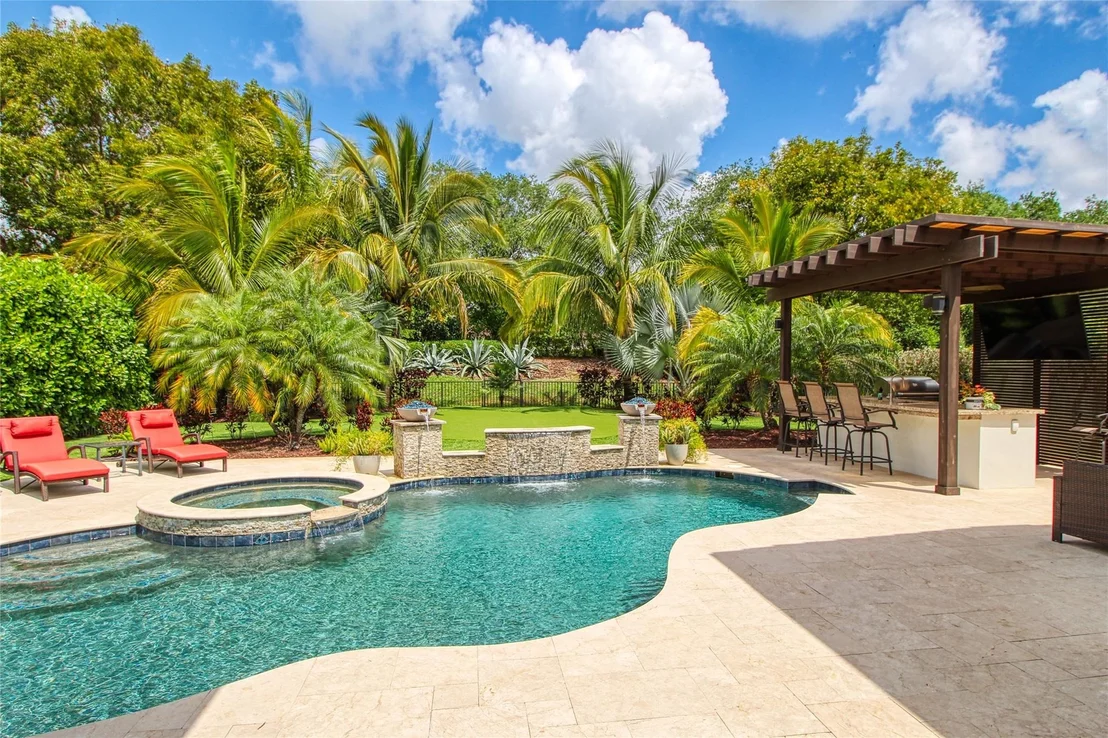Photo of 9481 Eden Manor