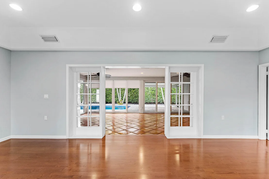 Photo of 947 Seasage Drive