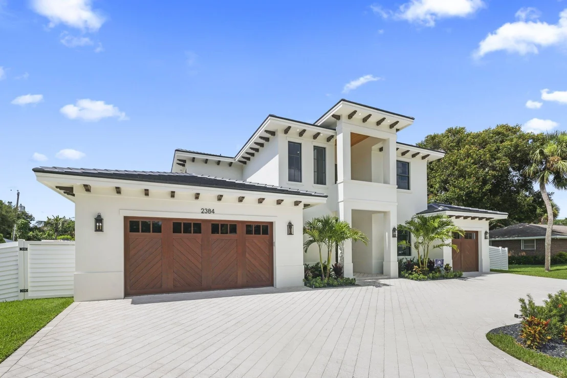 Photo of 2384 WINDSOR Road