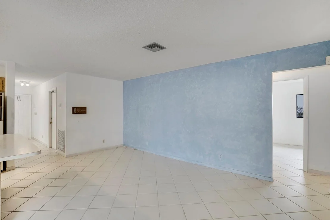 Photo of 7010 NW 22nd Way