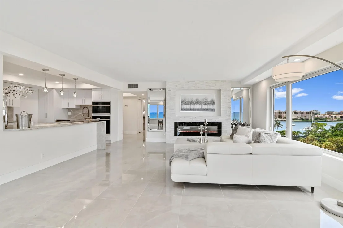 Photo of Unit 708 at 600 S Ocean Boulevard