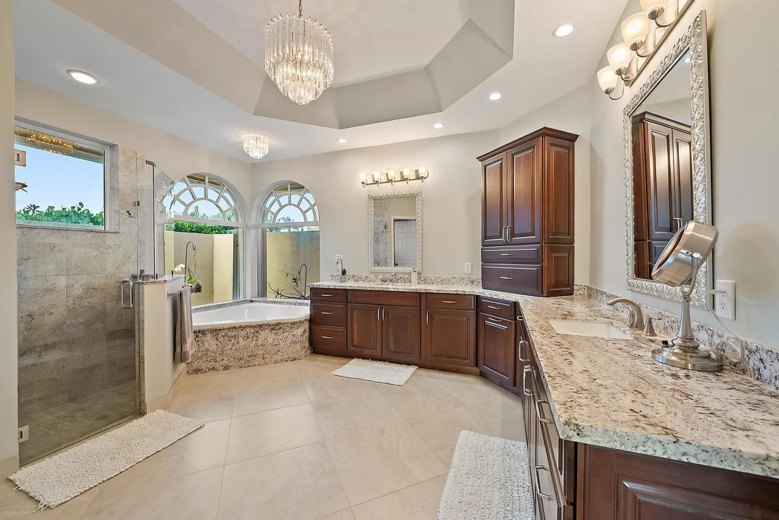 Photo of 8575 SE Water Oak Place