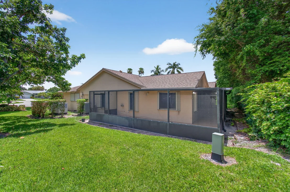 Photo of 2925 Riviera Drive