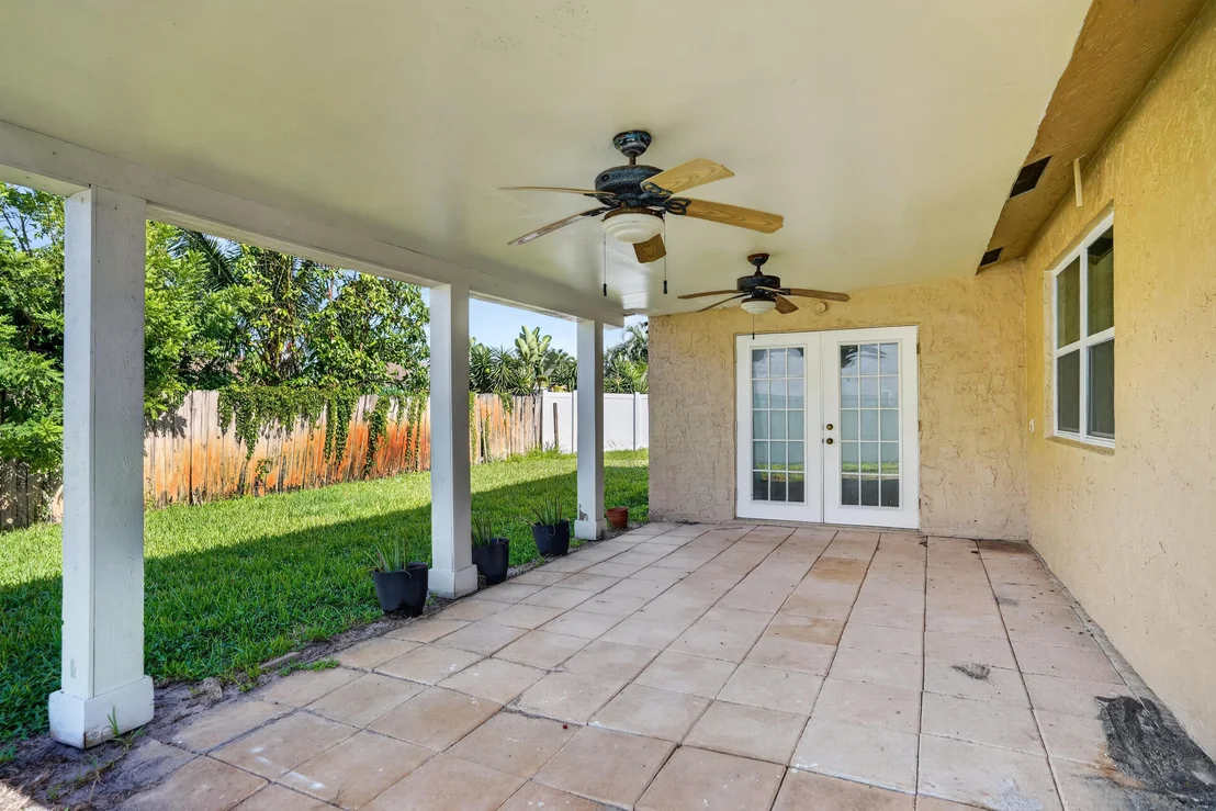 Photo of 702 PLACE TAVANT