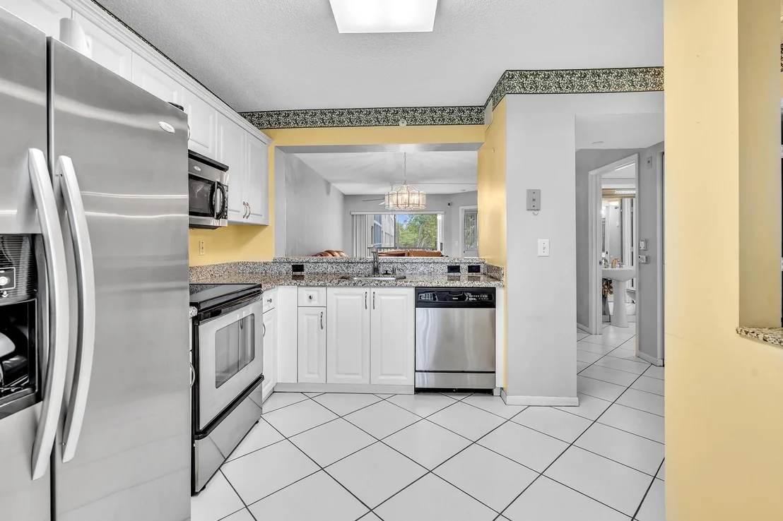Photo of Unit H310 at 9525 Weldon Circle
