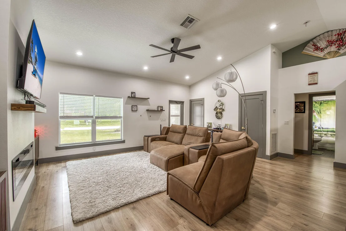 Photo of 11419 NE 3rd Circle