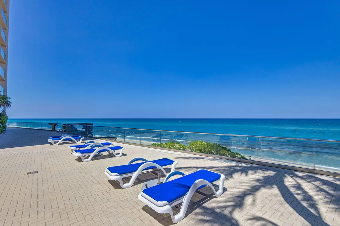 Photo of Unit 607 at 5440 N Ocean Drive