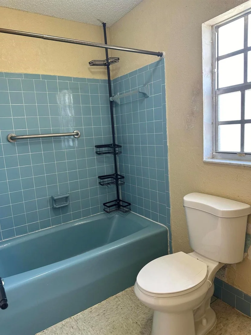 Photo of 583 Bahia Circle
