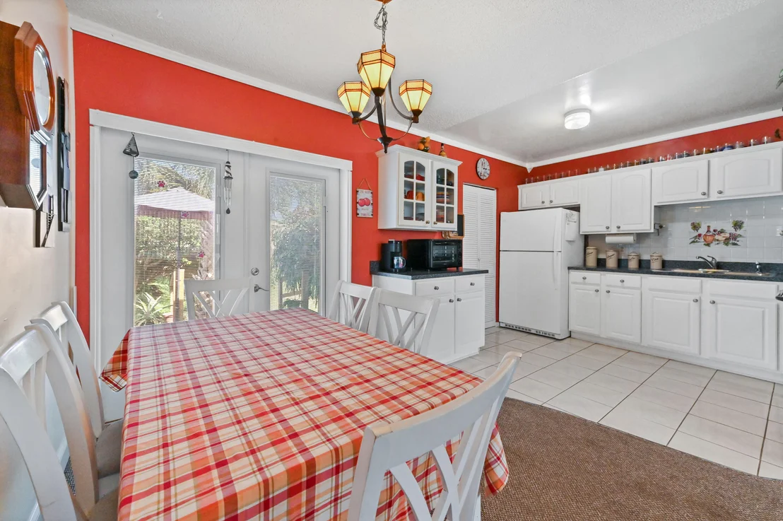 Photo of 144 Cayman Drive