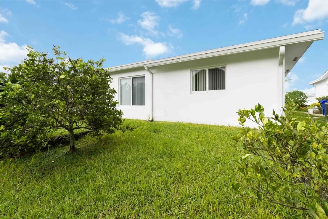 Photo of 735 NW 73rd Terrace