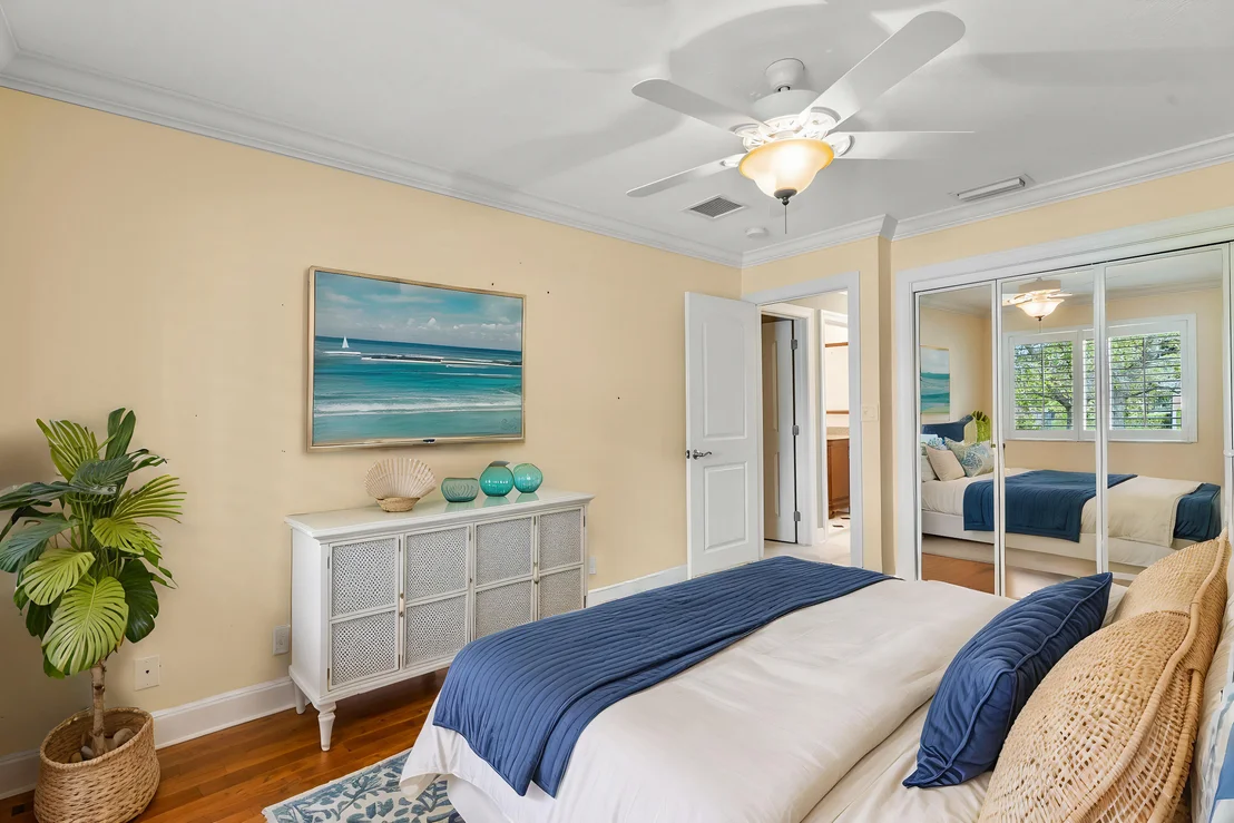 Photo of 3210 Lakeview Drive