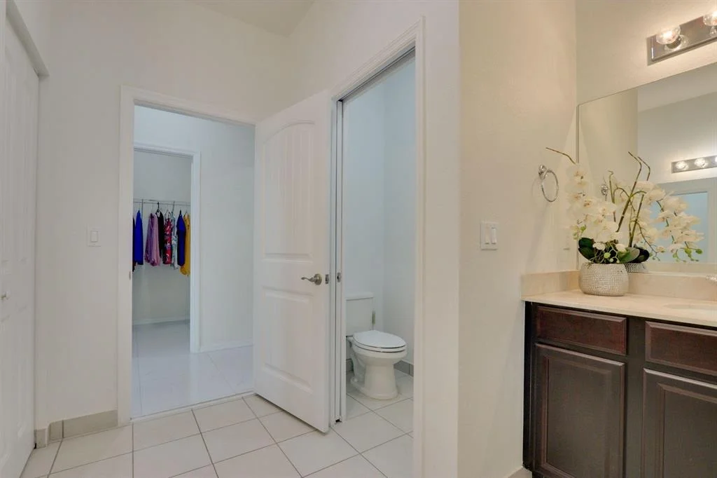 Photo of 4990 Manchia Drive