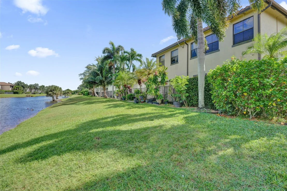 Photo of 4115 Artesa Drive