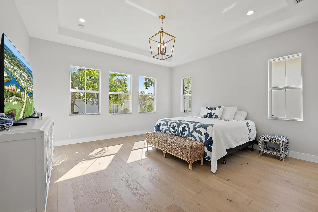 Photo of 9316 Crestview Circle