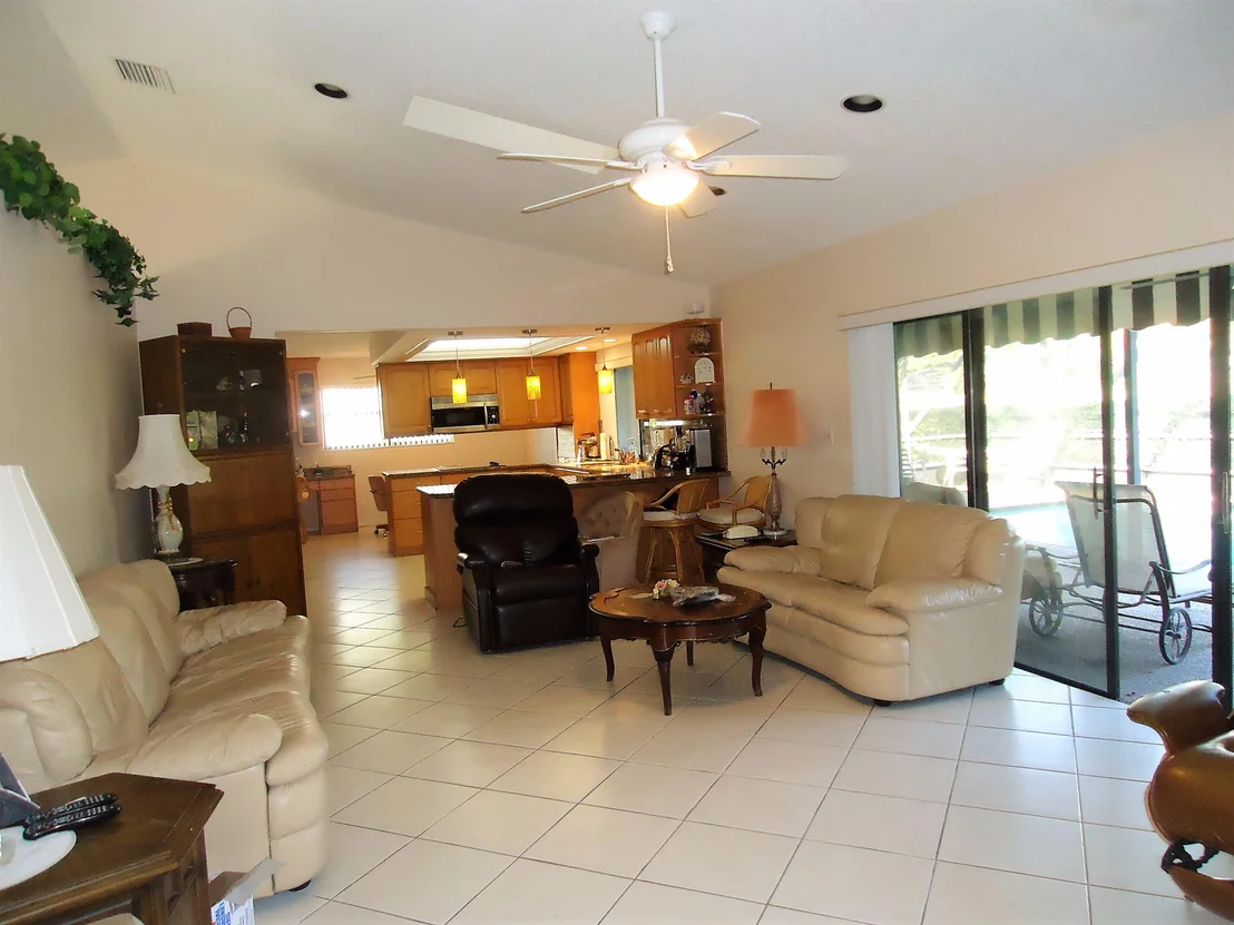 Photo of 3129 Lakeview Drive