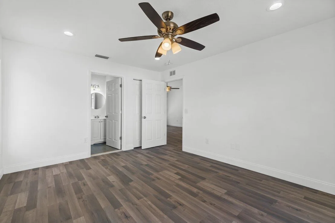 Photo of 929 SE Forrest Park Drive