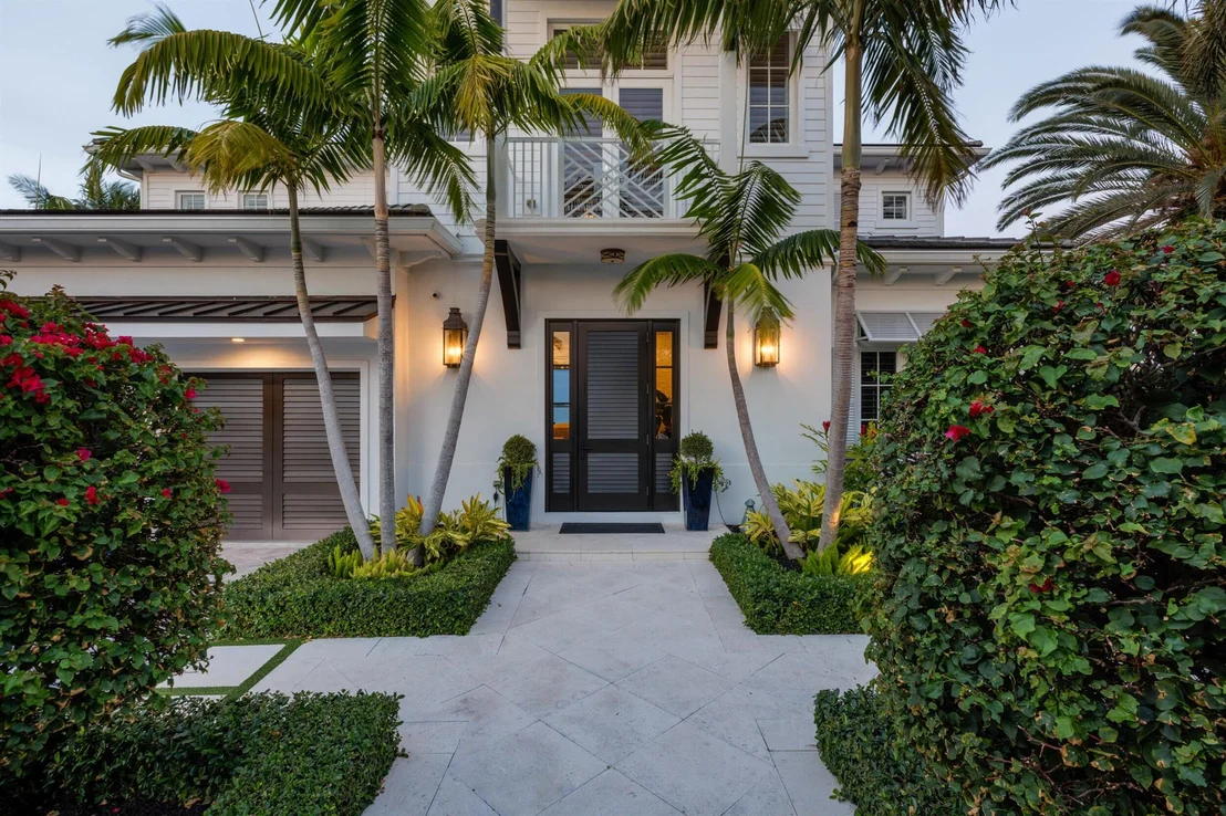 Photo of 1030 Pine Point Road