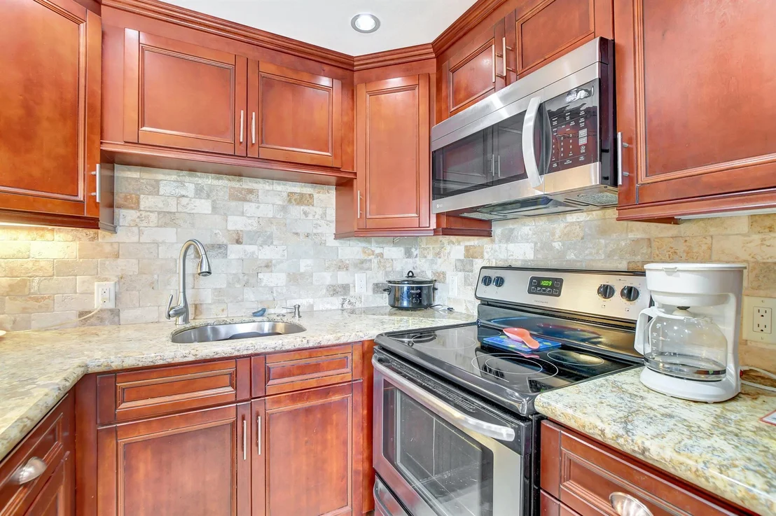 Photo of 3003 Ashby C